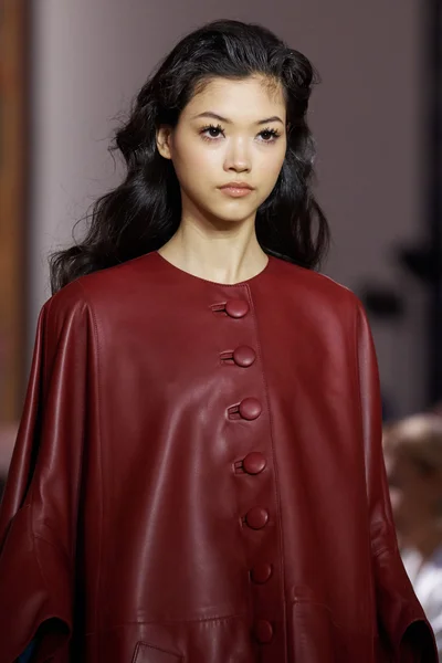 Look 1